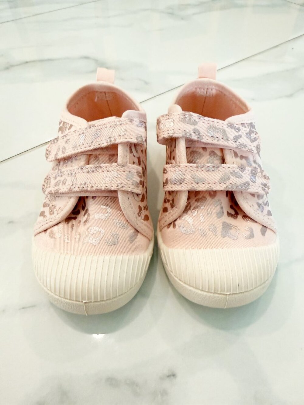 Cat & Jack Pink 7 Toddler Parker Hook and Loop Closure Leopard Print Sneakers - Picture 3 of 8